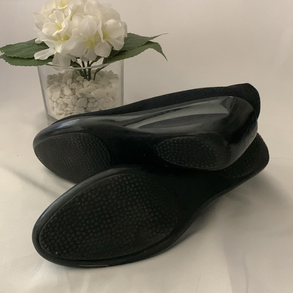 ROBERT CLERGERIE Women's Virot Pump - Picture 12 of 15